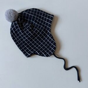 Jacadi Baby Unisex Navy & White Grid Pattern Winter Bonnet with Pompom - 12M?